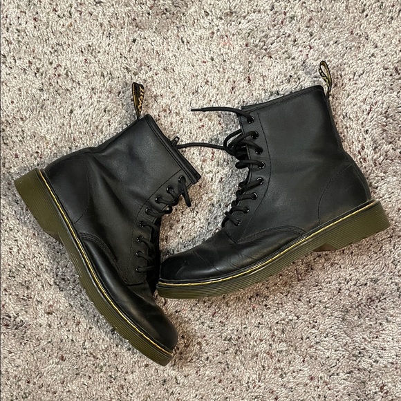 Dr. Martens Shoes - Dr Martins Black Combat Leather Zip Up Boots‎ Size 5